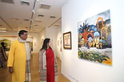 प्रदर्शनी के उद्घाटन के मौके पर विदेश और संस्कृति राज्य मंत्री मीनाक्षी लेखी और गजेंद्र साहू