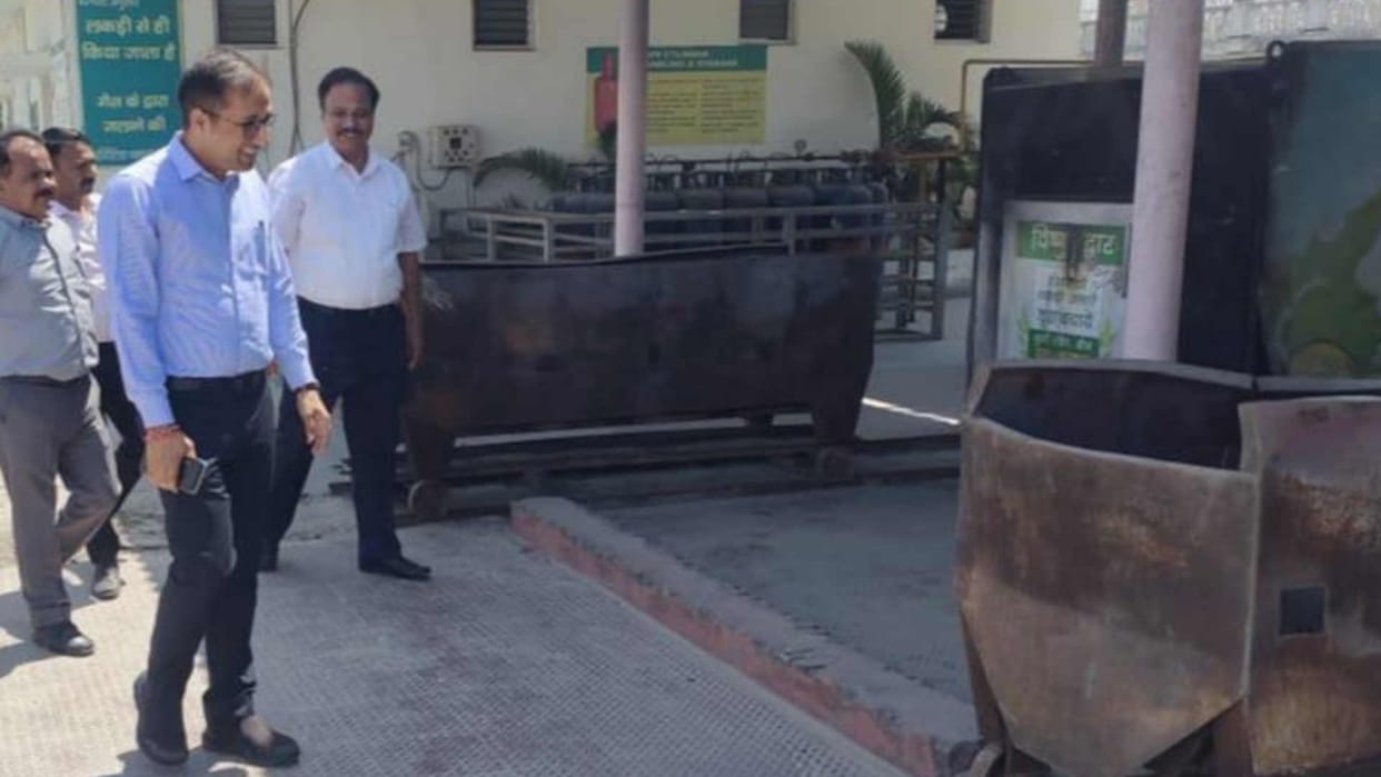 gasifier crematorium built at Rajghat is not working for six months in Gorakhpur