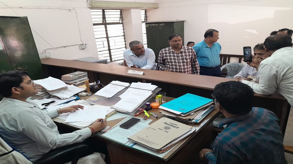 post office scam accused Chaman factory auctioned for Rs one crore and 80 lakhs in budaun