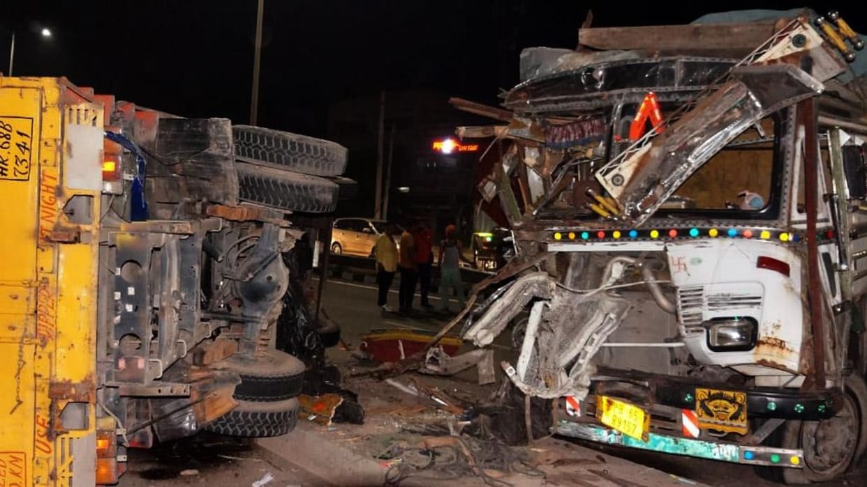 Odisha: Drivers killed after  fire broke out when three trucks collided