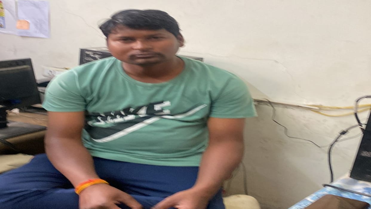 Ujjain Crime Lokayukta in Ujjain arrested constable taking bribe of Rs 25,000