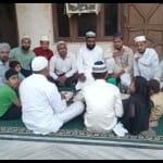 कैंबवाला में साथ इफ्तार करते हिंदू मुसलमान