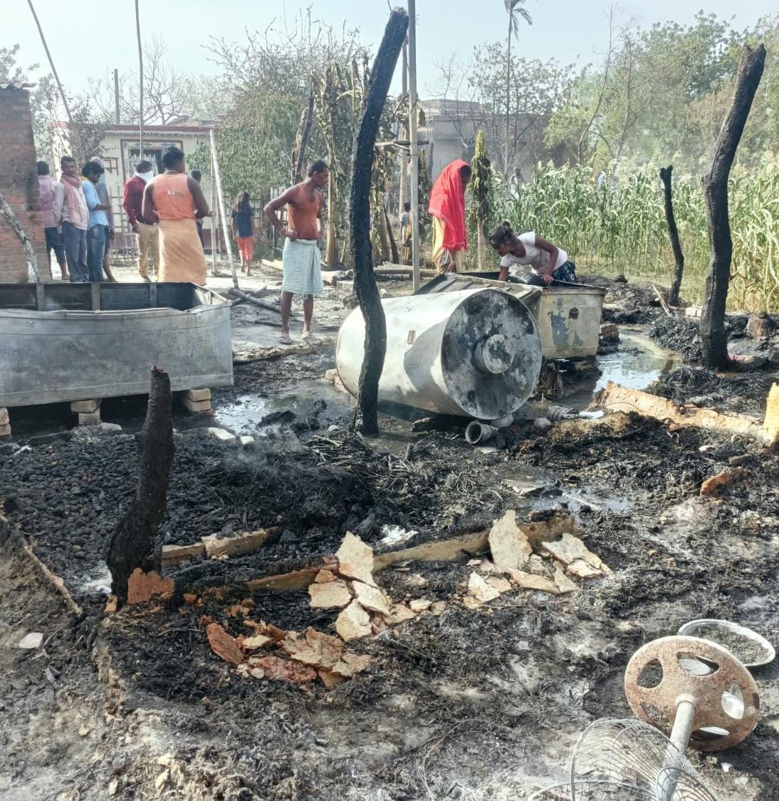 Bihar: five-year-old girl burnt alive in Muzaffarpur's fierce fire, 42 houses gutted