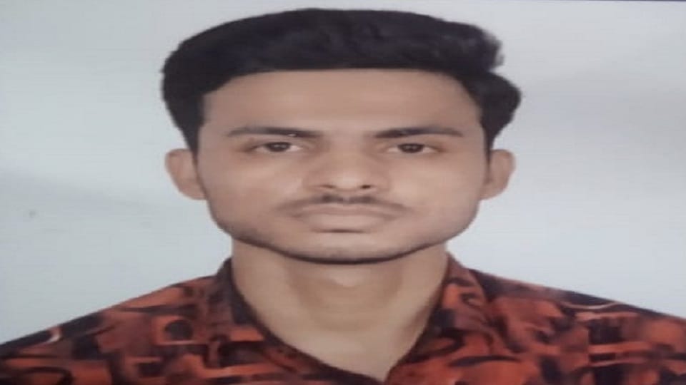 son who killed his parents with scissors is a victim of delusion disorder