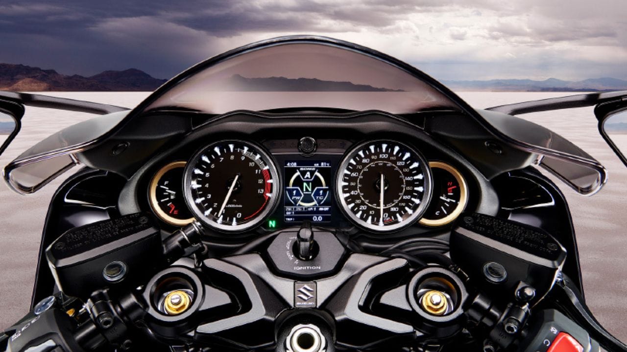 suzuki motorcycle india launch updated hayabusa, know engine specification features and price