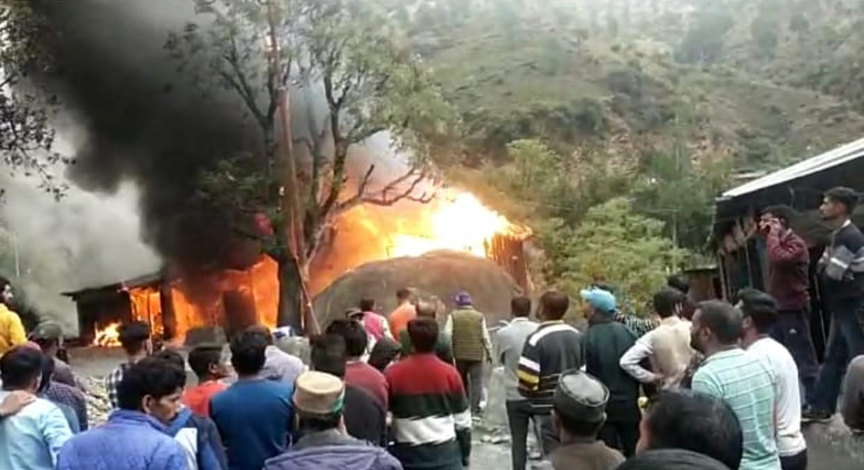 Tyuni Agnikand: Tehsildar and Patwari also suspended CM Dhami gave instructions on negligence