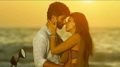 Shahid-Kriti: शाहिद और कृति की अनटाइटल्ड फिल्म का पोस्टर हुआ जारी, बेहद रोमांटिक अंदाज में नजर आए अभिनेता Dinesh Vijan announces the wrap of the upcoming Untitled film of Shahid Kapoor Kriti Sanon starrer