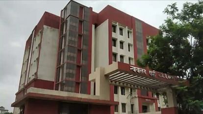 Maharashtra:  Vashi court becomes the country's first paperless digital court; says Justice Patel