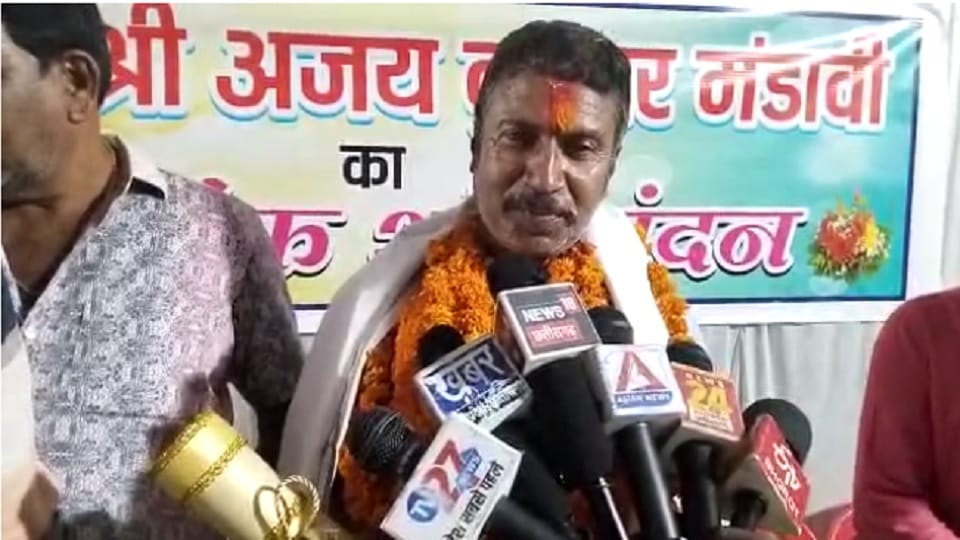 Ajay Mandavi received a grand welcome in Kanker