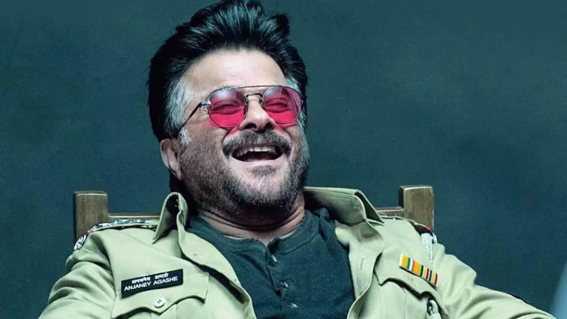 Anil Kapoor Shared Photos on Instagram While Running On Treadmill with Oxygen Mask viral on social media