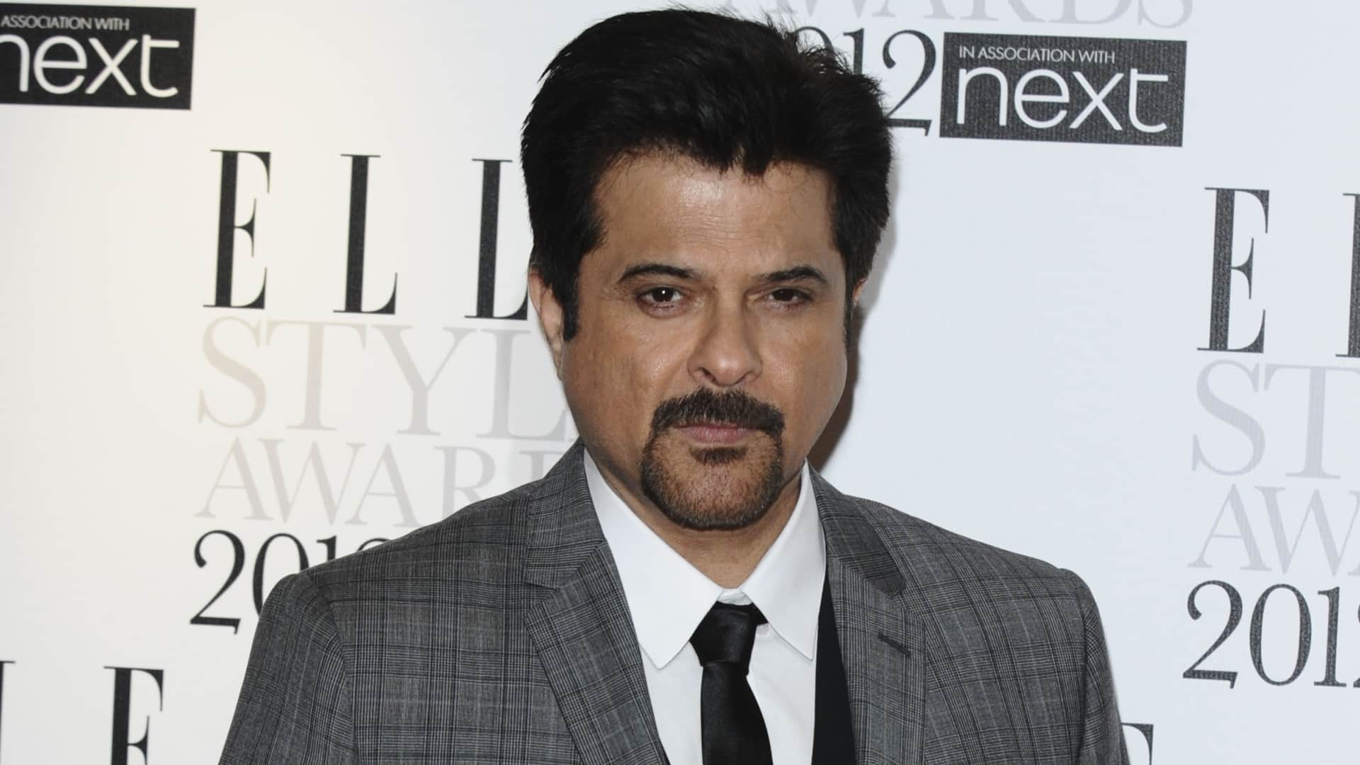 Anil Kapoor Shared Photos on Instagram While Running On Treadmill with Oxygen Mask viral on social media