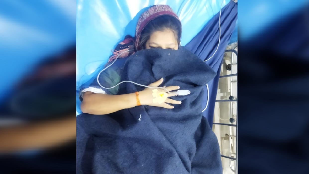 Acid given to wife in a mutual dispute health of woman is serious In Sambhal s Chandausi