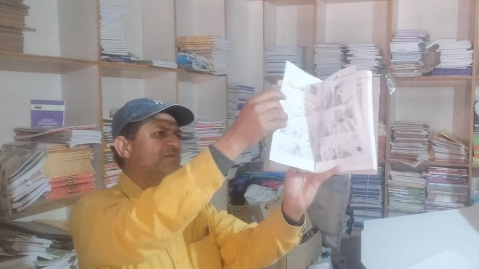Hisar: NCERT and CM flying team raided book depot
