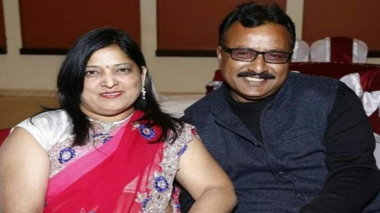 Advocate Manoj Sangal and wife Anju died in a road accident in Saharanpur
