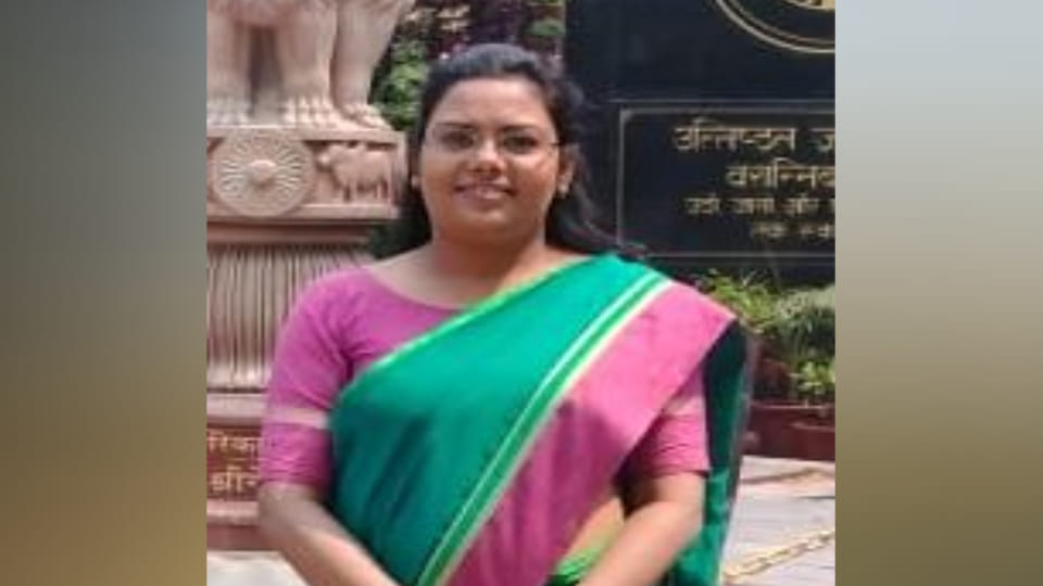Mainpuri daughter Deepshikha got selected for post of DSP after passing UPPSC