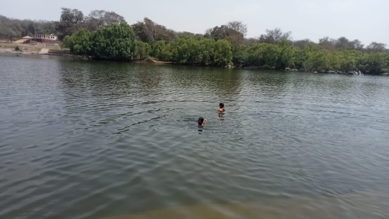 Woman died due to drowning in the pond in jagdalpur