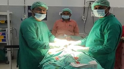 समस्तीपुर सदर अस्पताल ने बिहार के एक आठ साल के बच्चे की अस्थानिक वृषण का सफलतापूर्वक प्रत्यारोपण किया