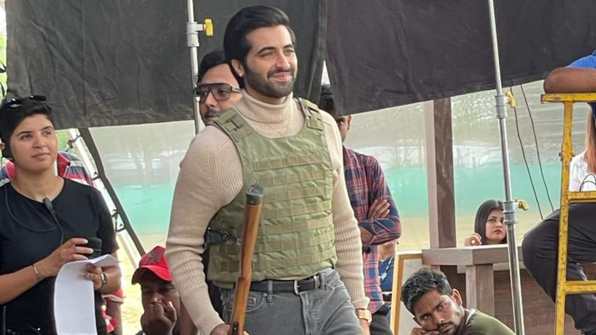 gaslight film star akshay oberoi upcoming film fighter with deepika padukone special interview with amar ujala