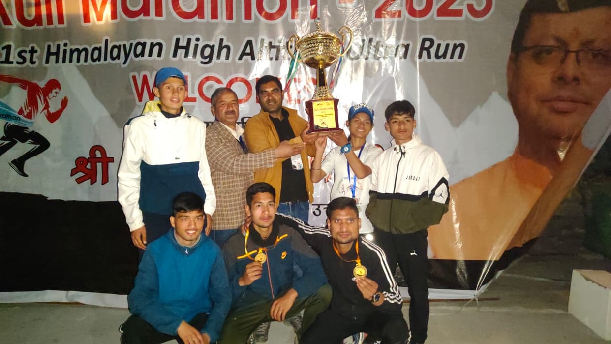 Auli Marathon 2023 For safe joshimath Message Ravigram team became overall champion