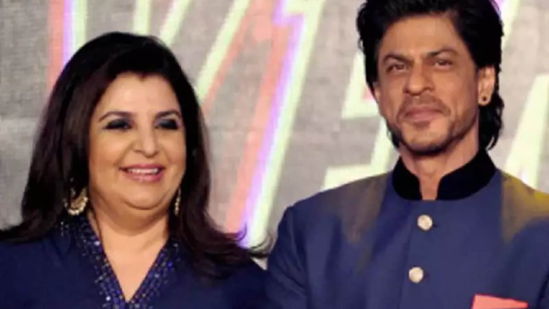 Shah Rukh Khan Farah Khan Spotted In Mumbai While Shooting For A Song Photos Viral