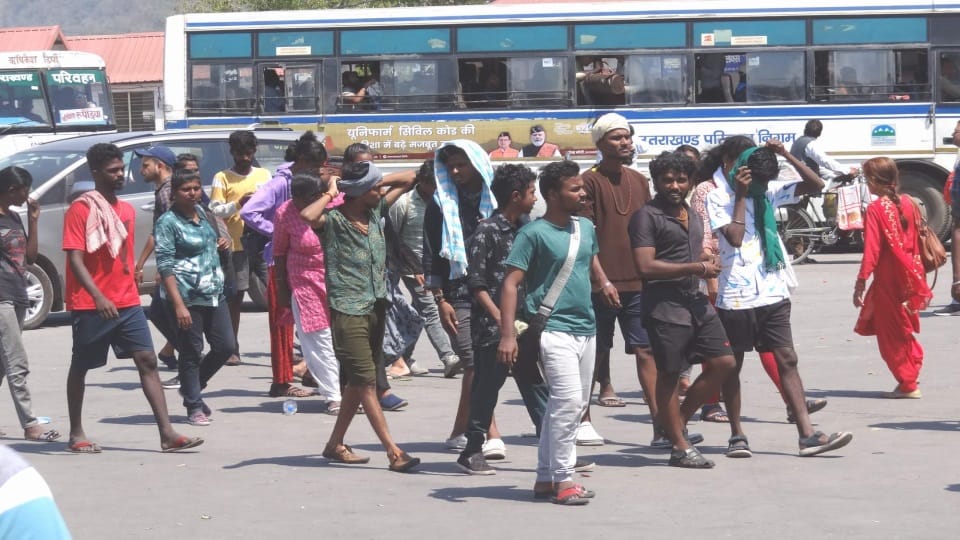 Super Weekend: Tourist places of Uttarakhand are full for three days suffer with Traffic Jam