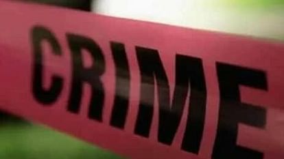 Bihar: पटना में गंगा किनारे मिला शव, परिजनों ने कहा हत्या हुई है बिहार: पटना में गंगा किनारे मिला शव, परिजनों ने बताया मर्डर