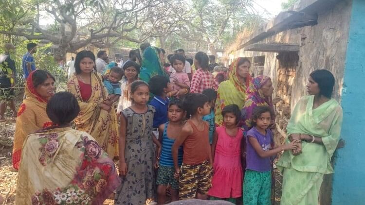 Bihar: जमुई में वेटरनरी अस्पताल के पास फंदे से लटका मिला शव, दो दिन से लापता था युवक, पुलिस जांच में जुटी