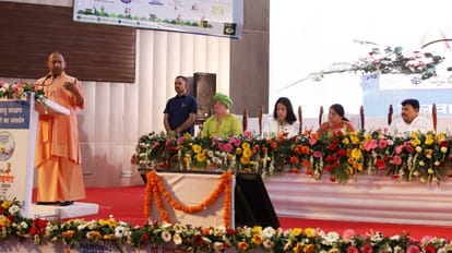 CM Yogi Adityanath in National Climate Conclave 2023.
