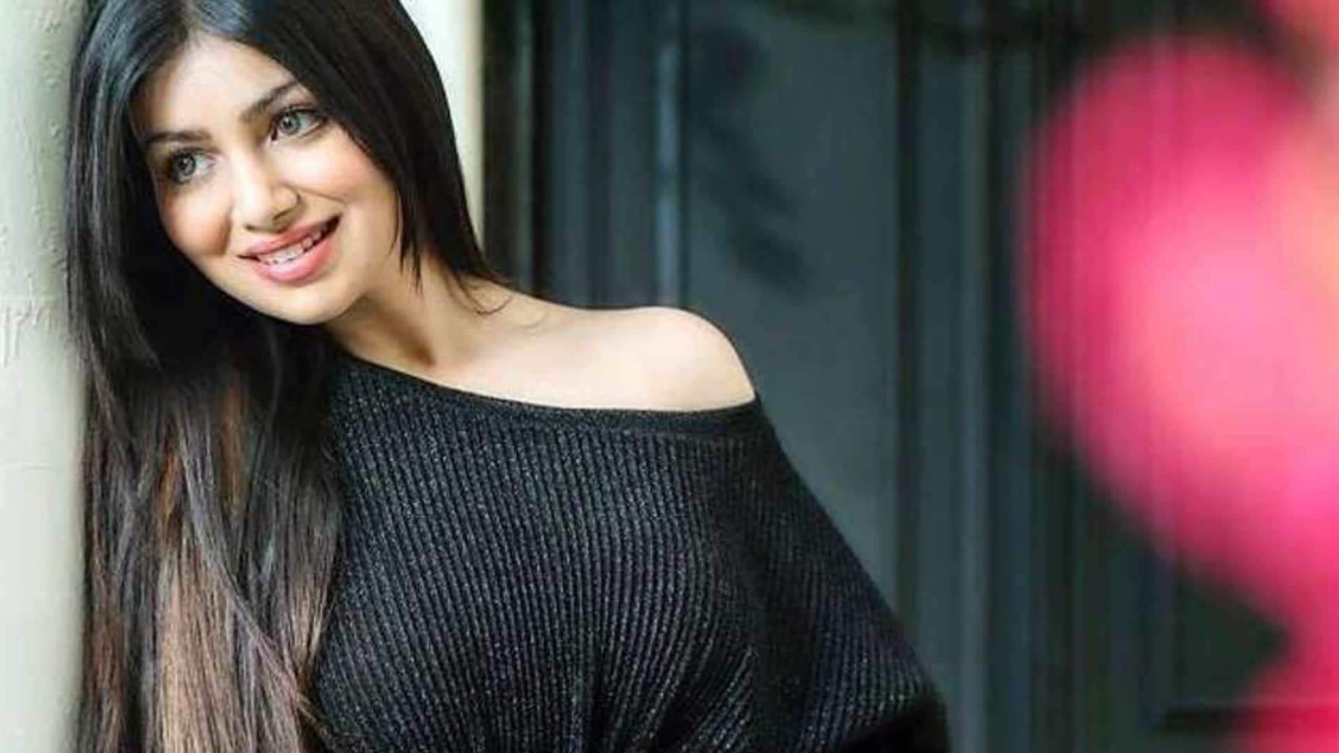 ayesha takia birthday special know  about actress personal life and her films Wanted Tarzan the wonder car