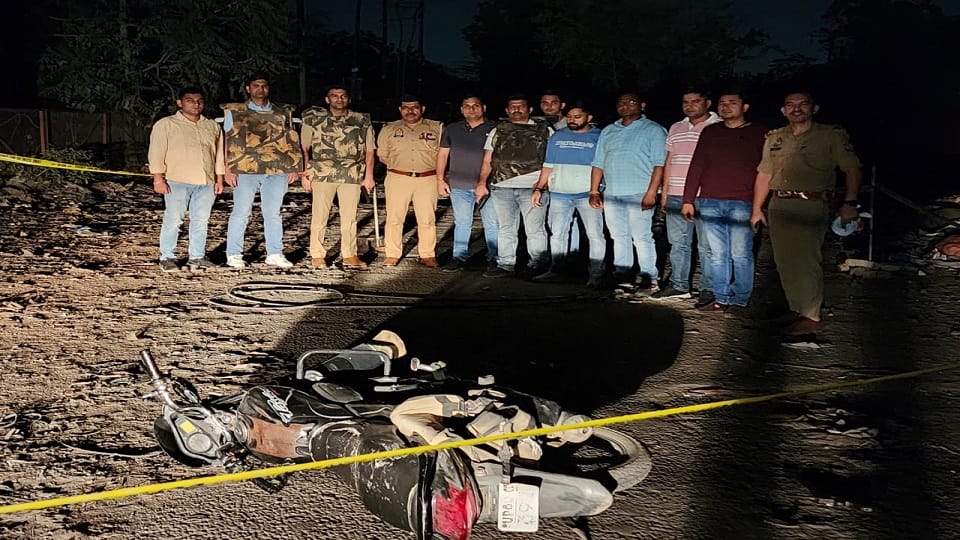 Agra Police Arrested Two Miscreants In Encounter up big news