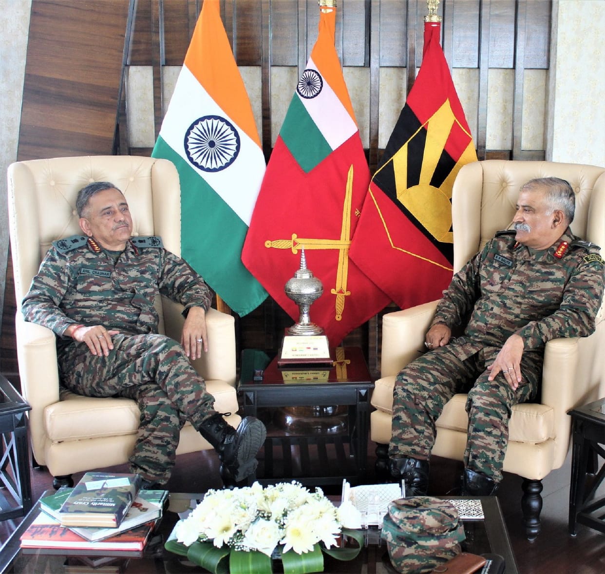 CDS Anil Chauhan visits Army Eastern Headquarters, meets Command Chief LT Gen RP Kalita
