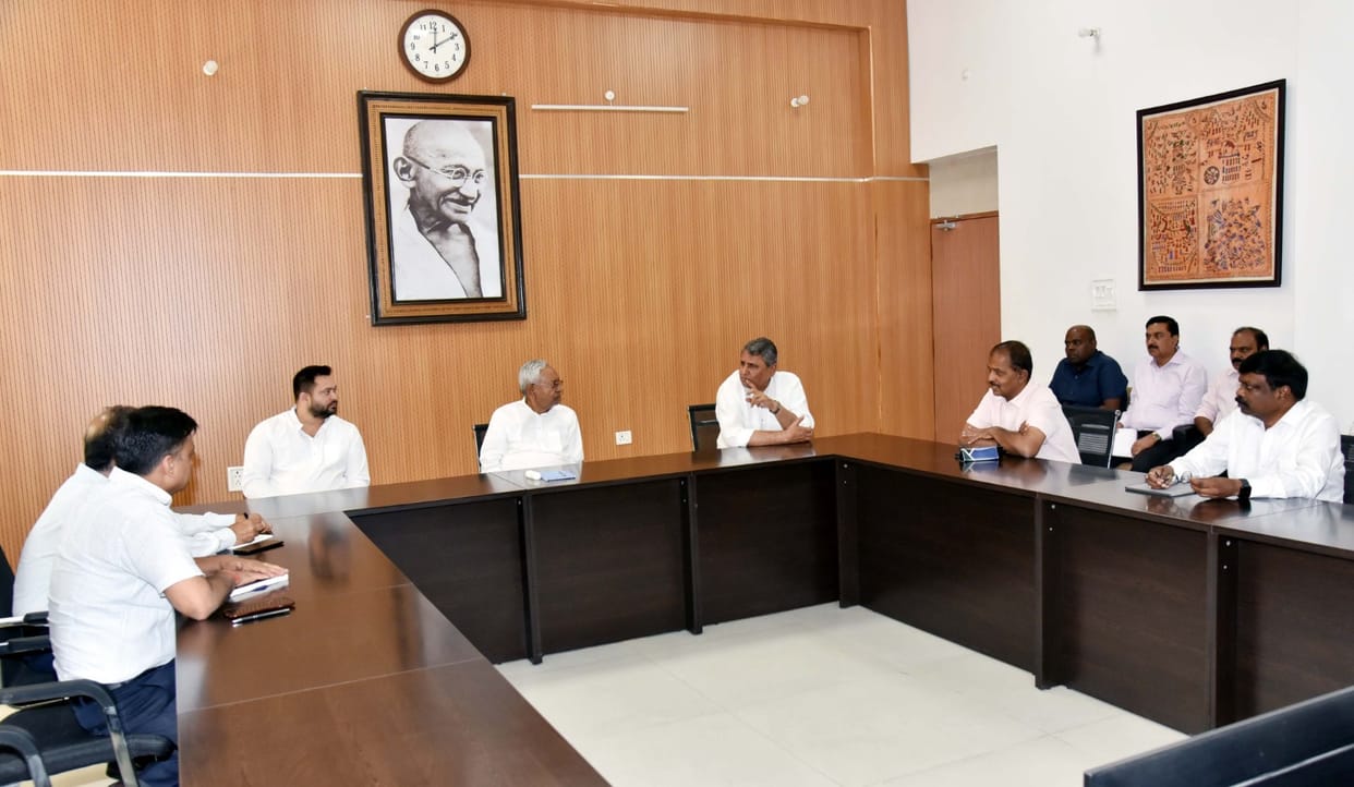 Bihar corona update: Chief Minister held a meeting regarding increasing Covid, alerted, demanded vaccine