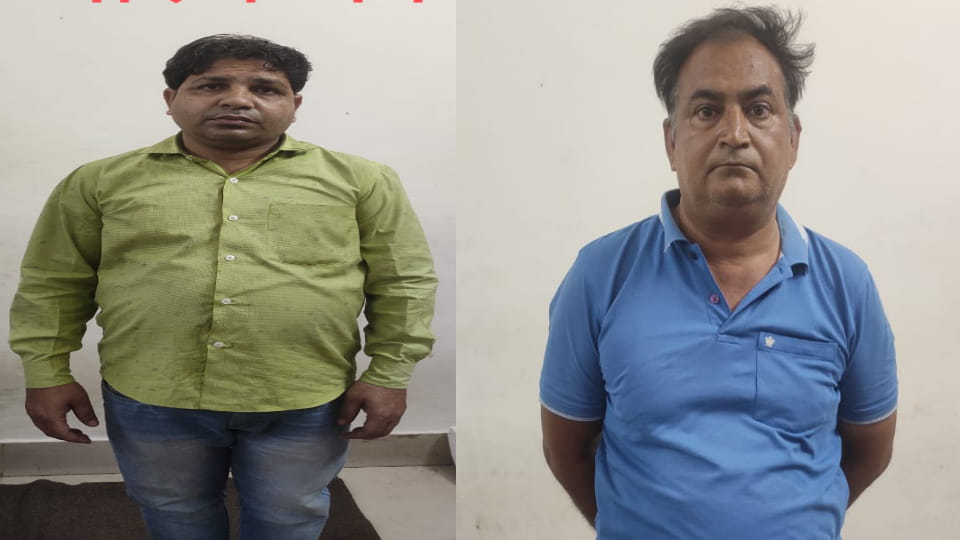 police arrested two bookies by raiding Saptrishi apartment In Agra