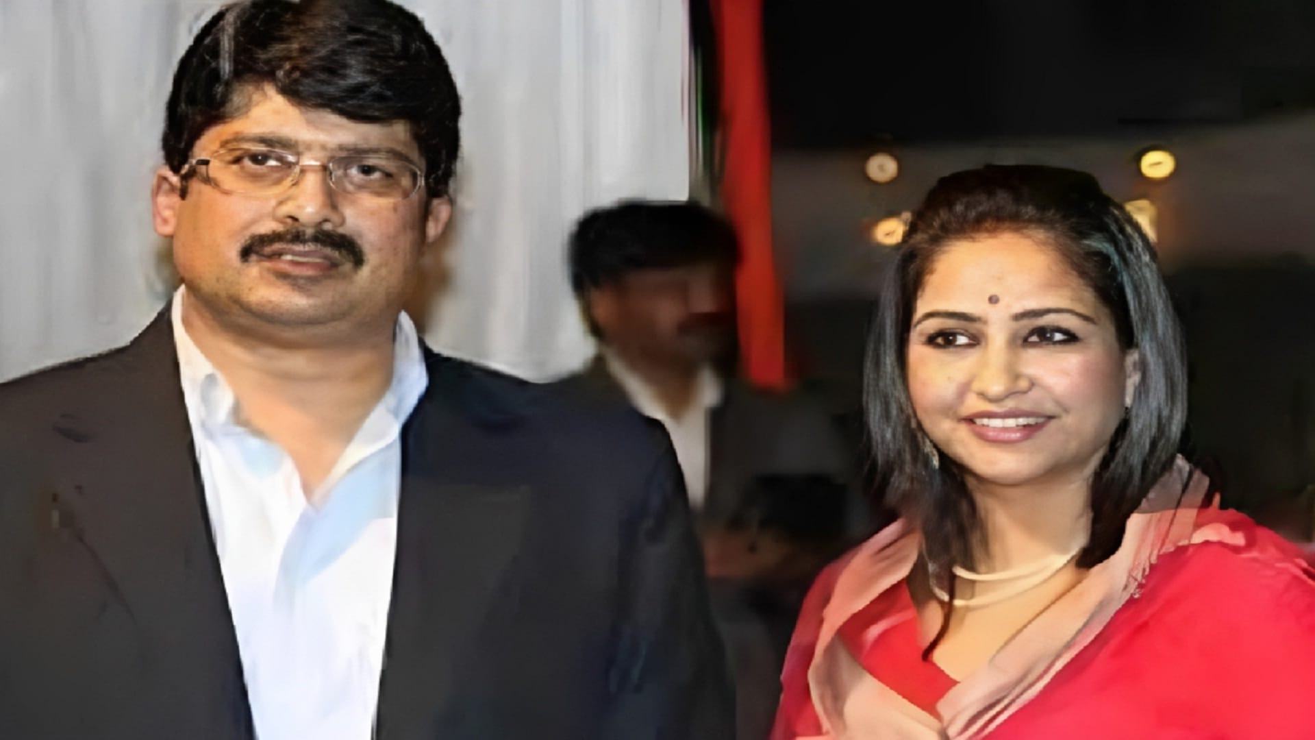 hopes of Raja Bhaiya and Bhanvi being united got a jolt, MLC Akshay Pratap Singh