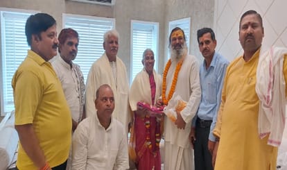 Modern Shravan Kumar Leaving job Krishna set out to show world his Mother by scooter