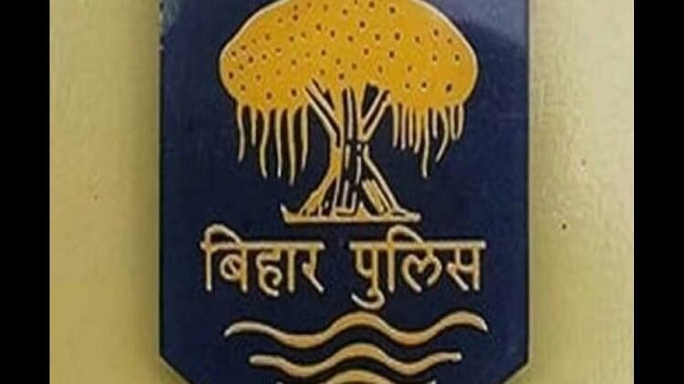 Parliament New : बिहार पुलिस ने झाड़ू झाड़ने वाले एक बुजुर्ग से कराया था उद्घाटन; पूर्व DGP ने लिखा किस्सा