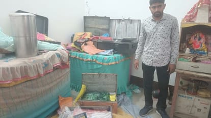 Shamli: Miscreants robbed in a constable house by taking a six-month-old innocent at gunpoint