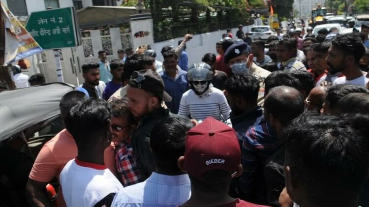 Dehradun Youth Murder in drug de-addiction center after giving torture dead body throw in front of House