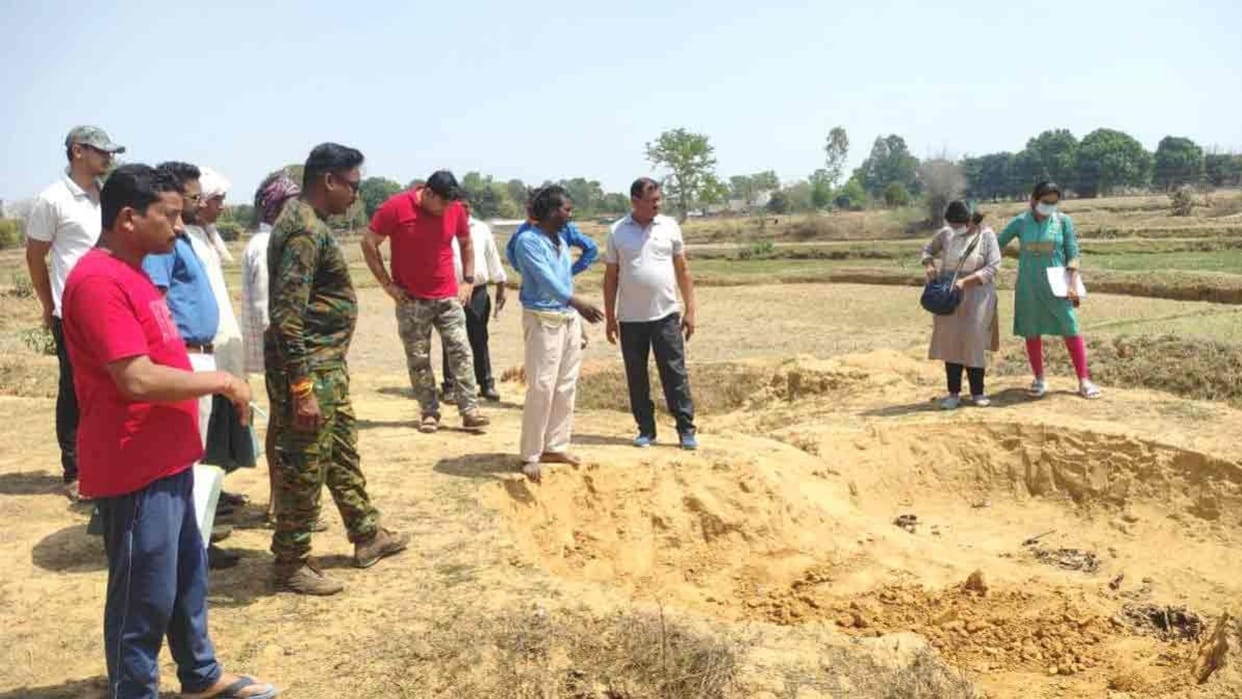 chhattisgarh father kills newborn daughter by throwing her into well in ambikapur