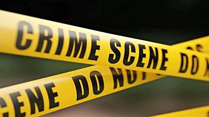 Ujjain: रेलवे ब्रिज पर लटकी मिली युवक की लाश, पुलिस लगा रही पता- आत्महत्या या किसी ने हत्या कर लटकाया Ujjain: Dead body of a youth found hanging on the railway bridge, suicide or murder?