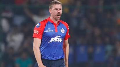 DC vs MI IPL Dream11 Prediction Playing XI Captain Vice-Captain Players List News in Hindi