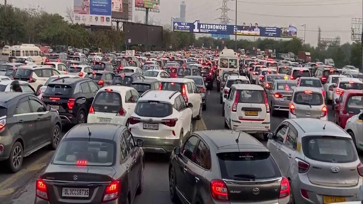 Heavy jam on DND due to truck breakdown