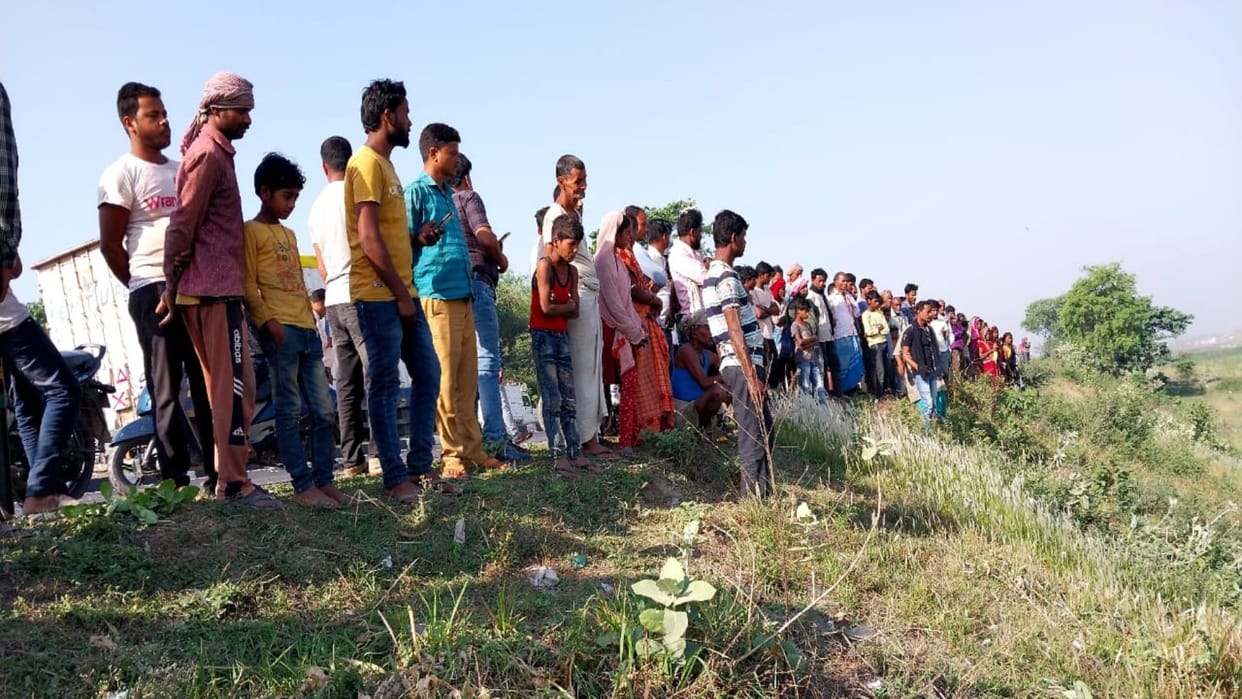 Father and son killed in road accident in Supaul, three others injured