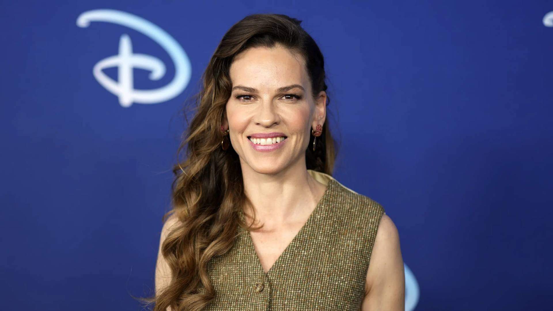 Actress Hilary Swank announces birth of her twins a boy and girl shares picture on Social Media