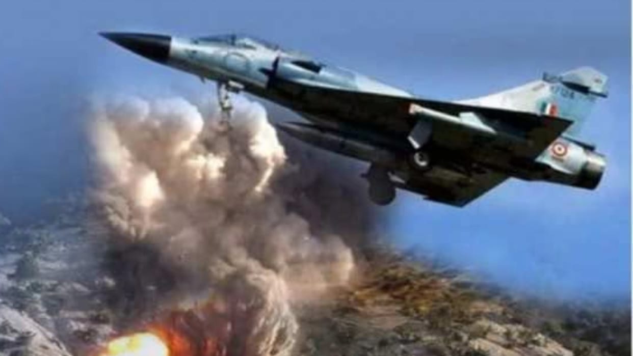 Air Strike: Helicopter crashed in Indo-Pak attack, GCM recommends sacking of Group Captain