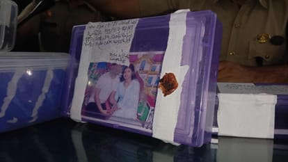 Police caught woman after killed husband with lover in Gorakhpur