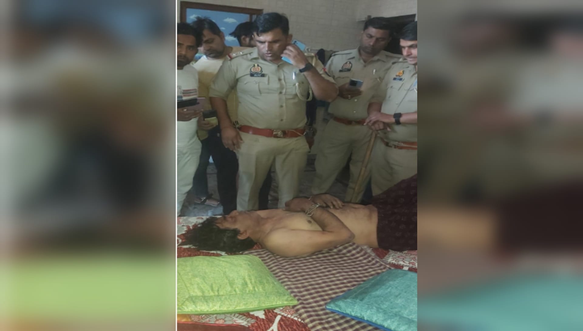 Bijnor: the wife tied her husband with chains and kept him confined in the room for three days and see photos