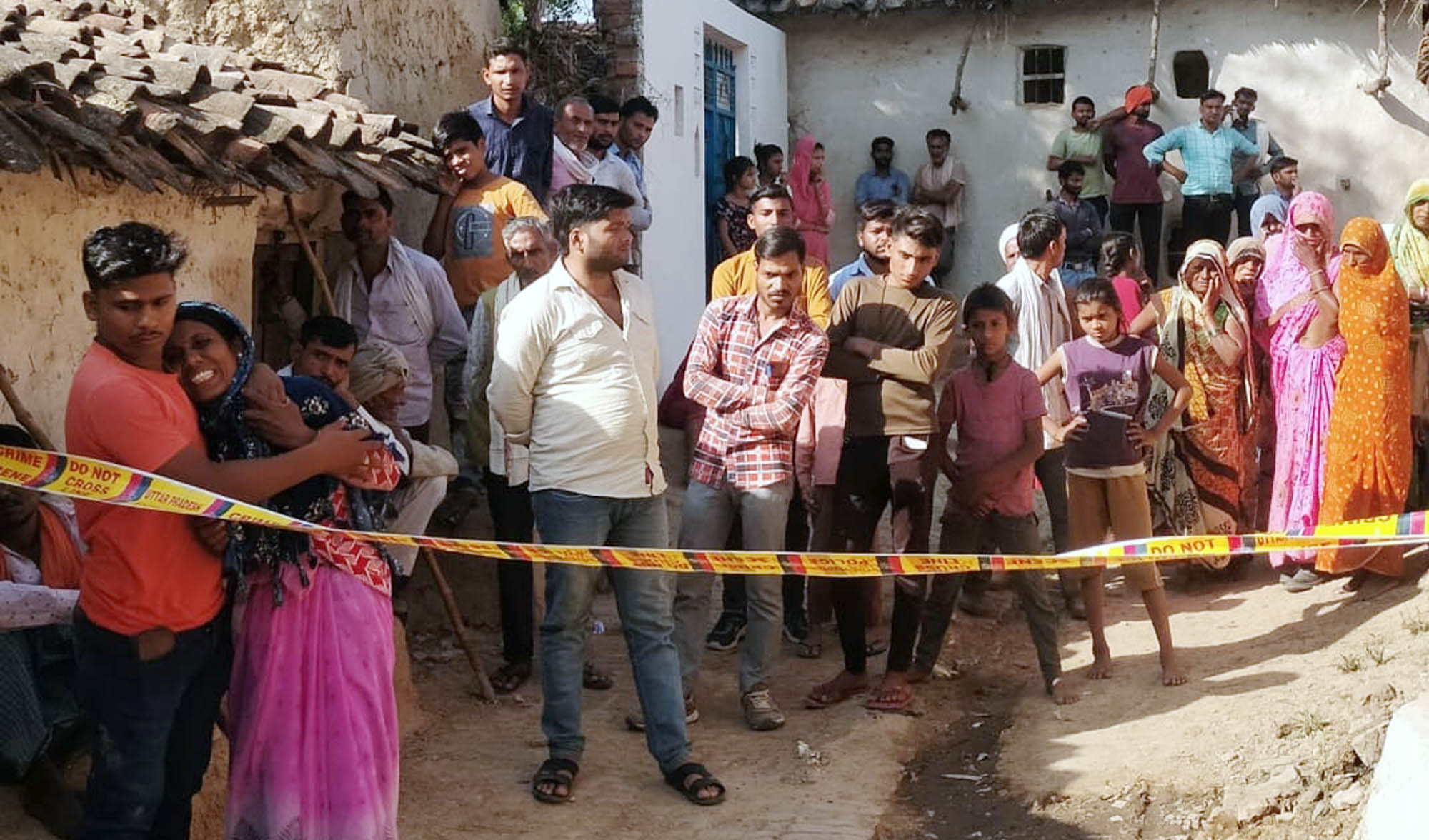 Old man killed in land dispute in Hamirpur, younger daughter in law was also injured in saving, stabbed on the