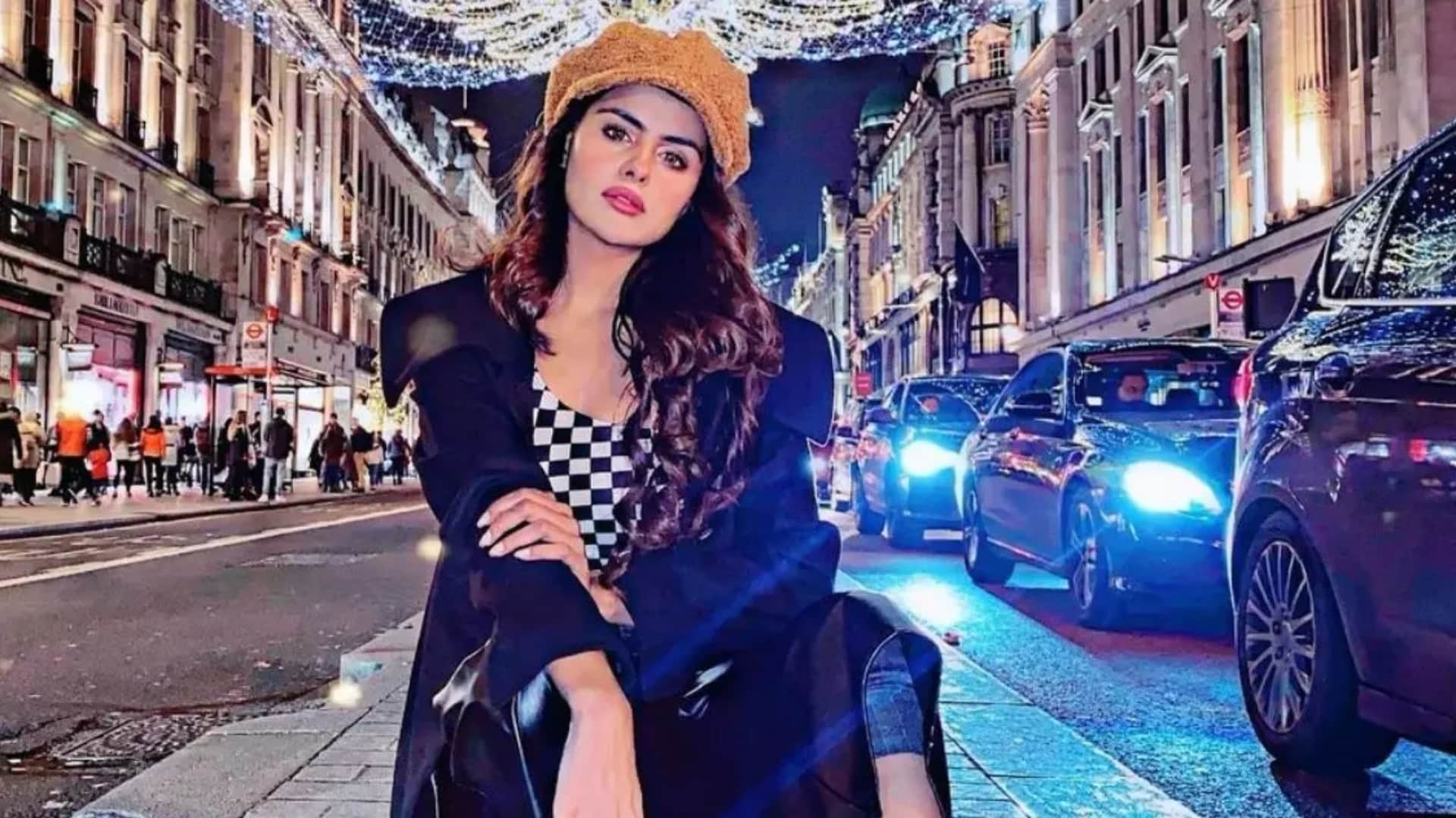 Priyanka Chahar Choudhary start shooting for Ektaa Kapoor upcoming series Dus June Ki Raat with Tusshar Kapoor