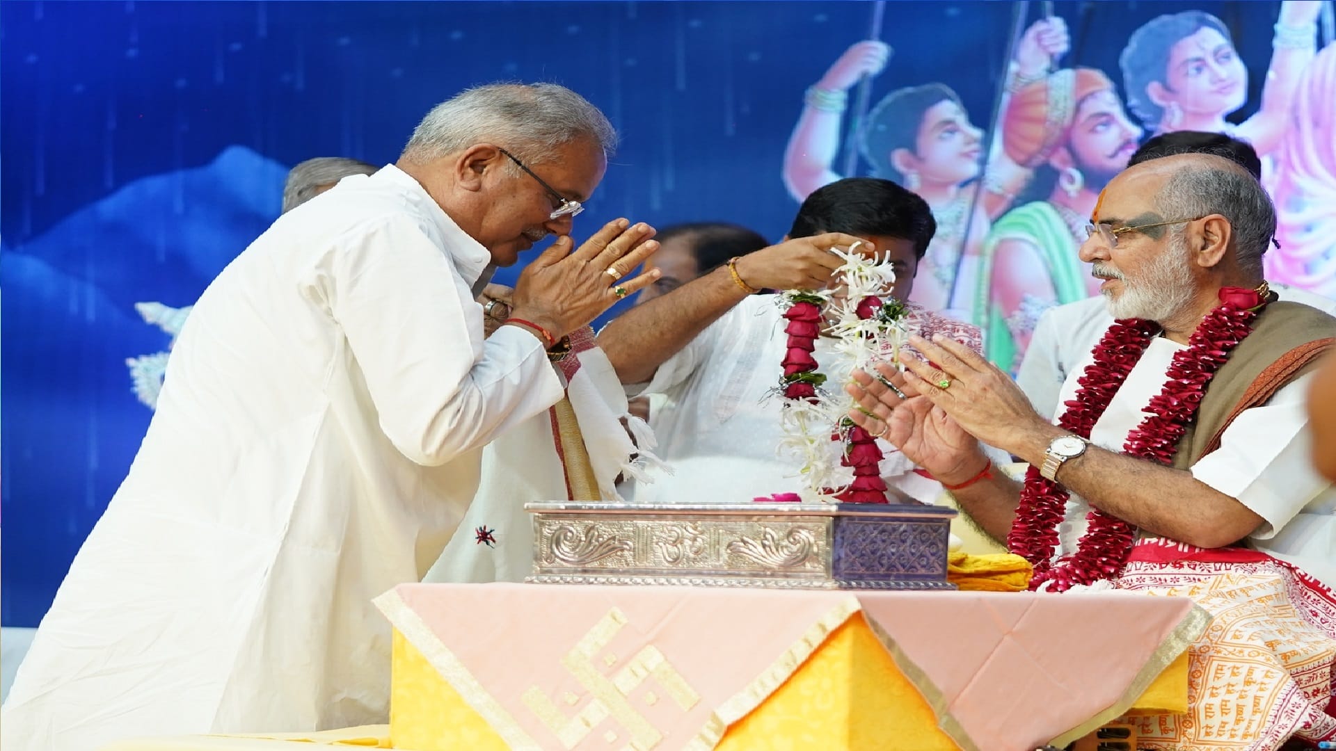 Shrimad Bhagwat Katha in raipur Rameshbhai Ojha said needs never go unfulfilled